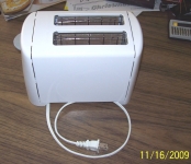 2 slice toaster. Works great. Like new.
