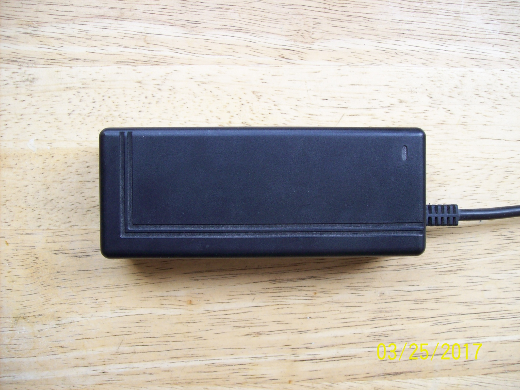 Switching Adapter-JHS-Q05/12-S335- Output: 12v 2a/5v 2a